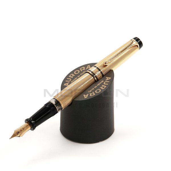 Optima Solid Gold fountain pen